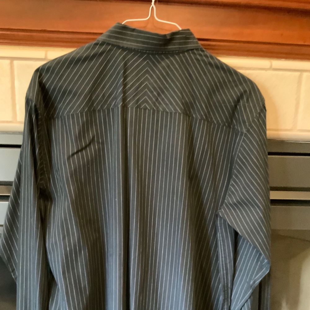 Hurley L/S Button Up - Picture 2 of 2